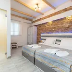 Agios Prokopios Hotel מלון דירות 3*
