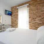 מלון דירות Agios Prokopios Hotel