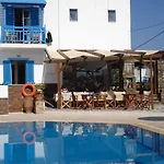 מלון דירות Agios Prokopios Hotel 3*