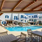 מלון דירות Agios Prokopios Hotel 3*