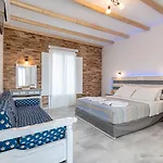 Agios Prokopios Hotel מלון דירות